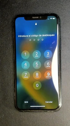 Foto tomada del Apple iPhone 11 Pro de J**n posterior a la reparación de micrófono el 27 de Noviembre de 2023