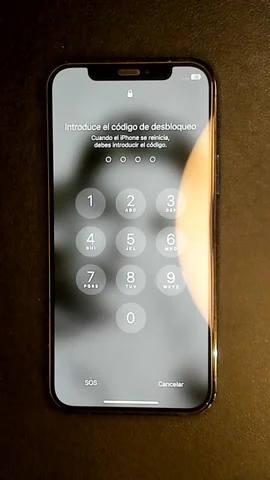 Foto tomada del Apple iPhone 12 Pro de J**é posterior a la reparación de batería el 28 de Noviembre de 2023