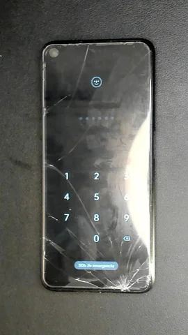 Oppo A96 de A*a antes de la reparación de pantalla