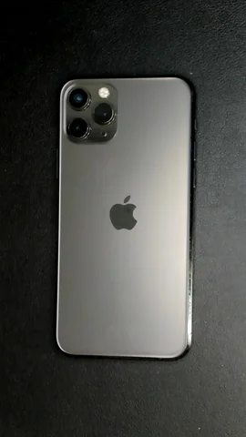 Foto tomada del Apple iPhone 11 Pro de G****a posterior a la reparación de cámara trasera y lente de cámara trasera el 26 de Diciembre de 2023