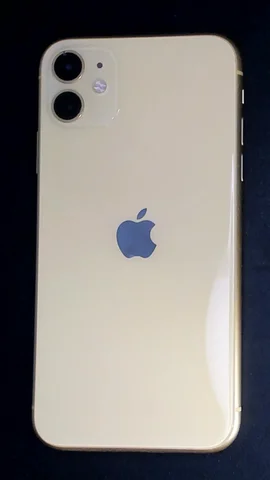 Apple iPhone 11 de C****n antes de la reparación de cámara trasera