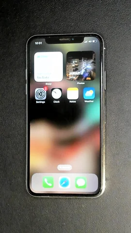 Apple iPhone X de K****y antes de la reparación de pantalla