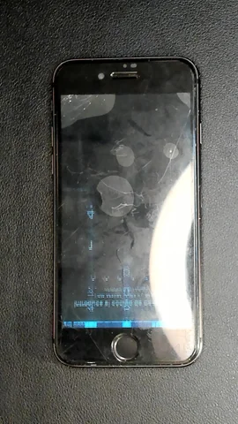 Apple iPhone 8 de L*****s antes de la reparación de pantalla