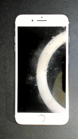 Apple iPhone 7 Plus de R*****o antes de la reparación de puerto de carga y micrófono