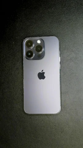 Foto tomada del Apple iPhone 14 Pro de P***o posterior a la reparación de tapa trasera el 2 de Febrero de 2024