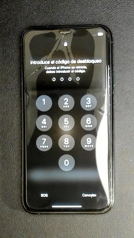 Foto tomada del Apple iPhone 11 Pro de L**s posterior a la reparación de puerto de carga el 5 de Febrero de 2024