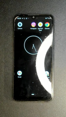 Motorola Moto E6 Plus de M****l antes de la reparación de batería