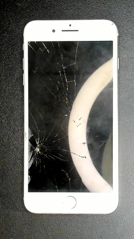 Apple iPhone 8 Plus de A*****o antes de la reparación de pantalla