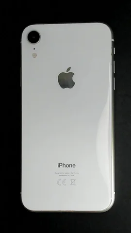 Foto tomada del Apple iPhone XR de J****r posterior a la reparación de lente de cámara trasera el 12 de Febrero de 2024