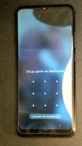 Samsung Galaxy A03 de Á***l antes de la reparación de pantalla