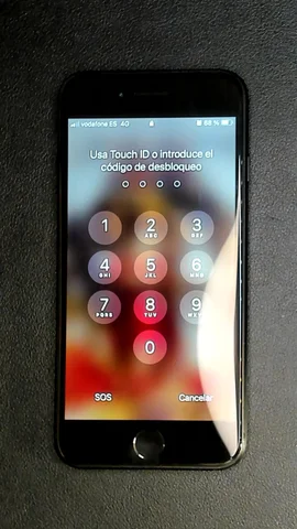 Foto tomada del Apple iPhone SE (2020) de I*******o posterior a la reparación de auricular el 13 de Febrero de 2024
