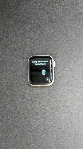 Foto tomada del Apple Watch SE 40mm de C*****a posterior a la reparación de pantalla el 13 de Febrero de 2024