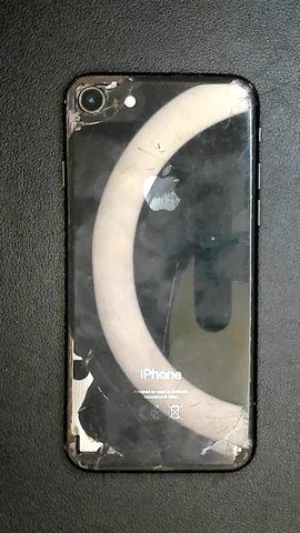 Apple iPhone 8 de A*******o antes de la reparación de tapa trasera y batería