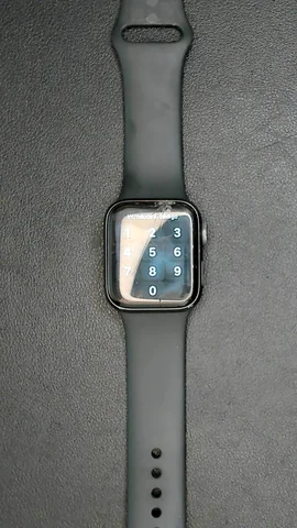 Apple Watch Serie 5 40mm de A*****o antes de la reparación de pantalla