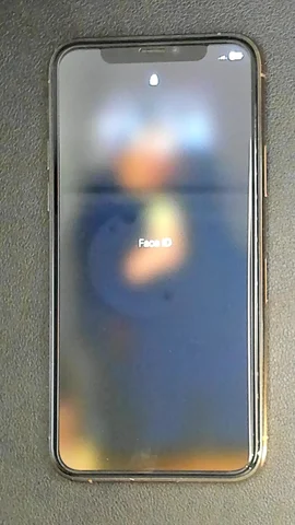 Foto tomada del Apple iPhone 11 Pro de R****l posterior a la reparación de batería el 22 de Febrero de 2024