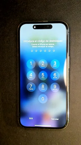 Foto tomada del Apple iPhone 14 Pro de P***o posterior a la reparación de batería el 26 de Febrero de 2024