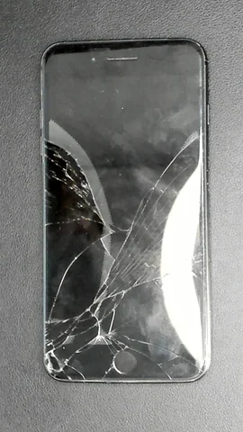 Apple iPhone 8 Plus de M******z antes de la reparación de batería y puerto de carga y micrófono y pantalla