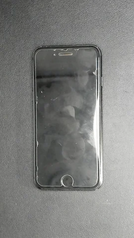 Apple iPhone 7 de M****a antes de la reparación de batería