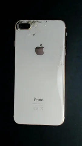 Apple iPhone 8 Plus de N*e antes de la reparación de cámara trasera y tapa trasera y pantalla