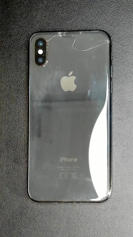 Foto tomada del Apple iPhone XS de E*******a posterior a la reparación de cámara trasera el 20 de Marzo de 2024