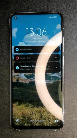 Foto tomada del Xiaomi Mi 10T Pro 5G de D***o posterior a la reparación de pantalla el 28 de Marzo de 2024