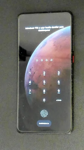 Foto tomada del Xiaomi Mi 9T de P***o posterior a la reparación de pantalla el 7 de Abril de 2024