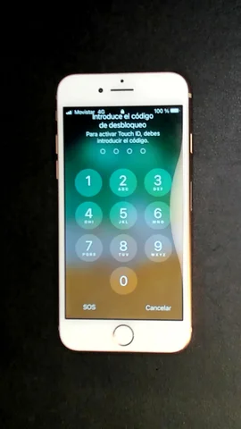 Apple iPhone 8 de I********a antes de la reparación de batería