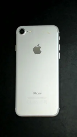 Apple iPhone 7 de L**a antes de la reparación de cámara trasera