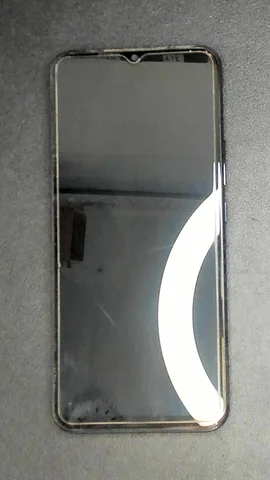 Foto tomada del Xiaomi Mi 10 Lite 5G de A****o posterior a la reparación de batería el 19 de Abril de 2024