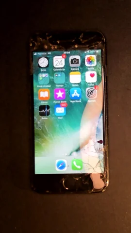 Apple iPhone 7 de G*****o antes de la reparación de pantalla