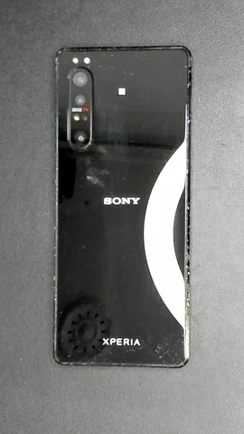 Foto tomada del Sony Xperia 1 II de M******a posterior a la reparación de tapa trasera el 23 de Abril de 2024