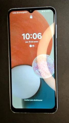 Foto tomada del Samsung Galaxy A13 de S****l posterior a la reparación de pantalla el 17 de Mayo de 2024