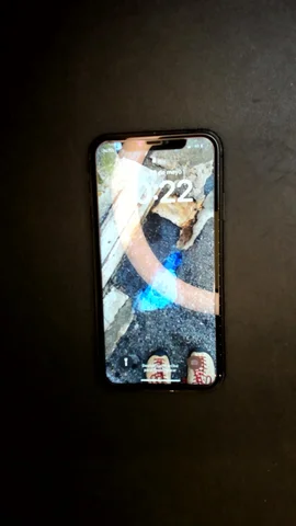 Foto tomada del Apple iPhone 11 de E***o posterior a la reparación de pantalla el 23 de Mayo de 2024