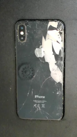 Apple iPhone XS de A*a antes de la reparación de tapa trasera