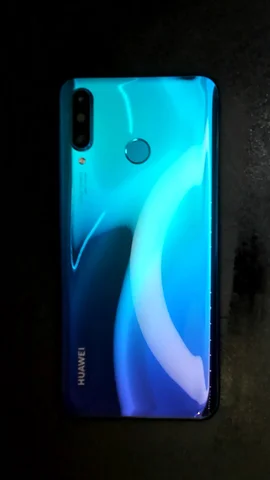 Foto tomada del Huawei P30 lite de J**n posterior a la reparación de pantalla y tapa trasera el 10 de Junio de 2024