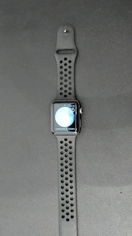 Foto tomada del Apple Watch Serie 2 42mm de F******o posterior a la reparación de cristal digitalizador el 12 de Junio de 2024