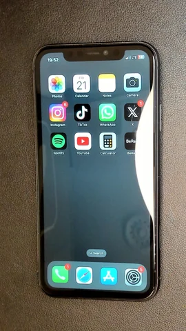 Foto tomada del Apple iPhone 11 de C***a posterior a la reparación de pantalla el 21 de Junio de 2024