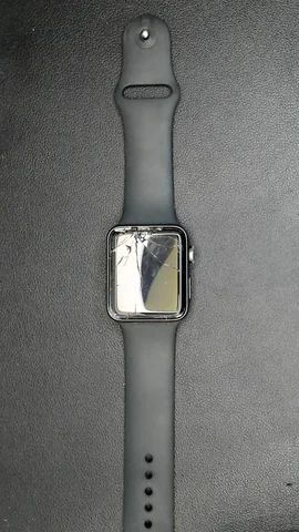 Apple Watch Serie 3 42mm de Ó***r antes de la reparación de cristal digitalizador