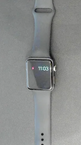 Foto tomada del Apple Watch Serie 3 42mm de Ó***r posterior a la reparación de cristal digitalizador el 3 de Julio de 2024