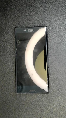 Sony Xperia X Compact de I****l antes de la reparación de batería