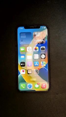 Foto tomada del Apple iPhone 11 Pro de A*****o posterior a la reparación de auricular el 8 de Julio de 2024