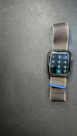 Apple Watch Serie 6 44mm de J*****n antes de la reparación de cristal digitalizador