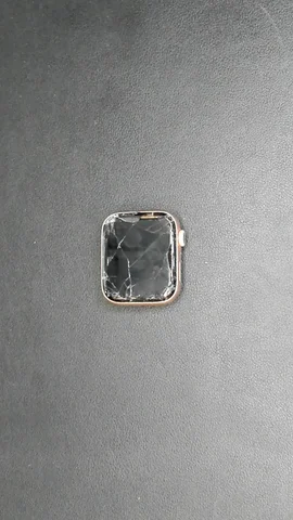 Apple Watch Serie 5 44mm de R****l antes de la reparación de cristal digitalizador