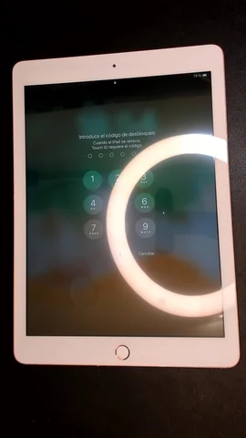 Foto tomada del Apple iPad 6 9.7 (2018) de M****l posterior a la reparación de cristal digitalizador el 18 de Octubre de 2024