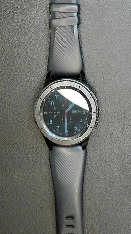 Foto tomada del Samsung Gear S3 frontier de J**n posterior a la reparación de batería el 5 de Noviembre de 2024