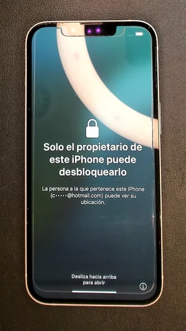 Foto tomada del Apple iPhone 13 de R*****o posterior a la reparación de batería el 12 de Noviembre de 2024