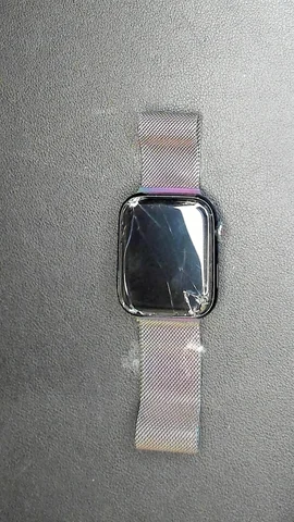 Apple Watch SE 44mm de V******a antes de la reparación de cristal digitalizador