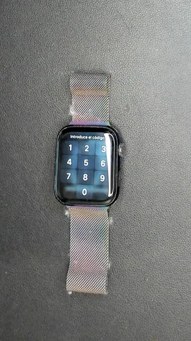 Foto tomada del Apple Watch SE 44mm de V******a posterior a la reparación de cristal digitalizador el 18 de Noviembre de 2024