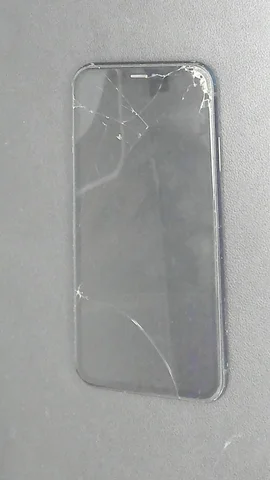 Apple iPhone XR de A*****o antes de la reparación de pantalla