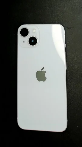 Foto tomada del Apple iPhone 14 de M***a posterior a la reparación de lente de cámara trasera el 12 de Diciembre de 2024